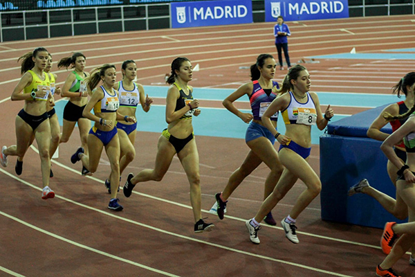 - Marta Sánchez Lupón (dorsal 8) -  Campeona de Madrid Sub-23 en 800m pista cubierta