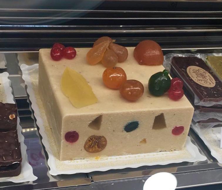 Turrón de fruta confitada Turrón de fruta confitada