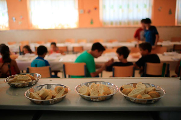 Somos Pozuelo denuncia el recorte en ayudas de comedor escolar | SoyDe Somos Pozuelo denuncia el recorte en ayudas de comedor escolar | SoyDe