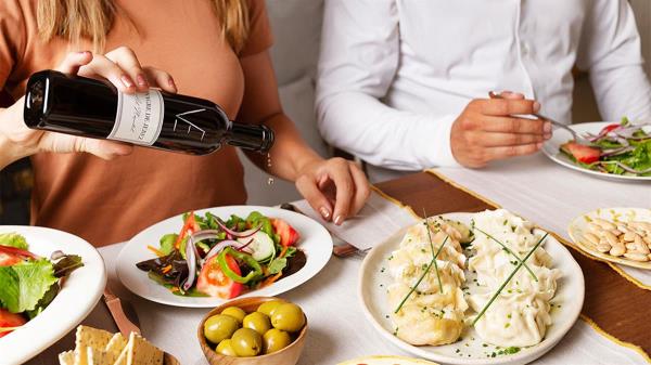 Según un estudio realizado por el Consejo Regulador, para los consumidores españoles el Vinagre de Jerez es sinónimo, a partes iguales, de calidad y sabor
