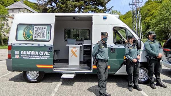 La Guardia Civil ha interceptado a los seis integrantes de la banda que presuntamente traficaban con droga