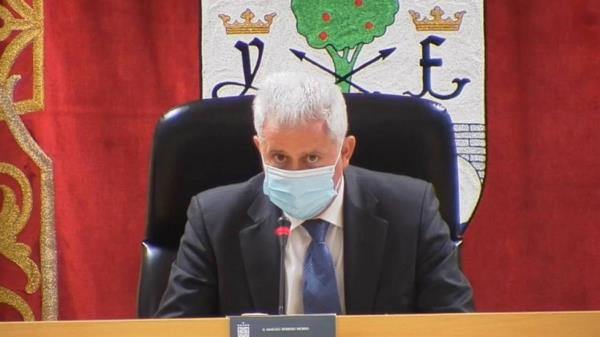 El voto de calidad del alcalde ha aprobado el aumento en un 10% del IBI y del 100% de la tasa de basuras 